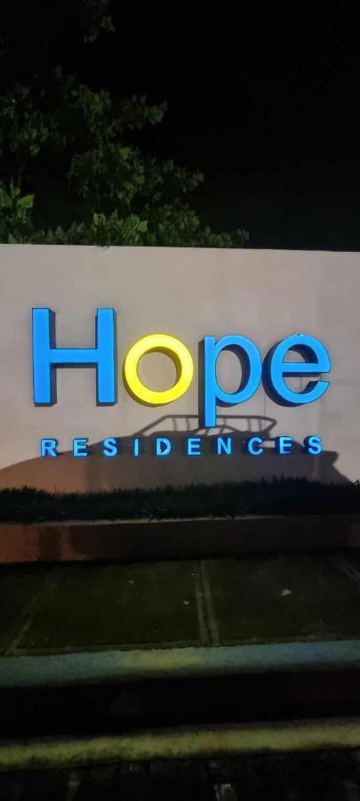 Auberge Condotels At Smdc Hope Residences Trece Martires Экстерьер фото