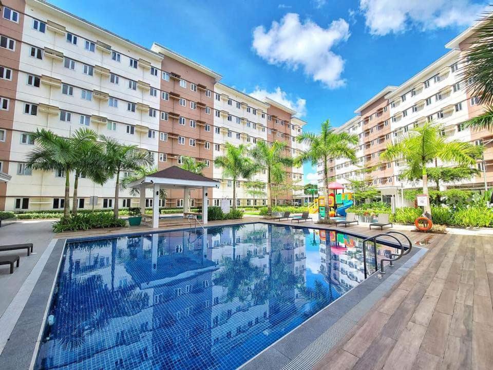 Auberge Condotels At Smdc Hope Residences Trece Martires Экстерьер фото