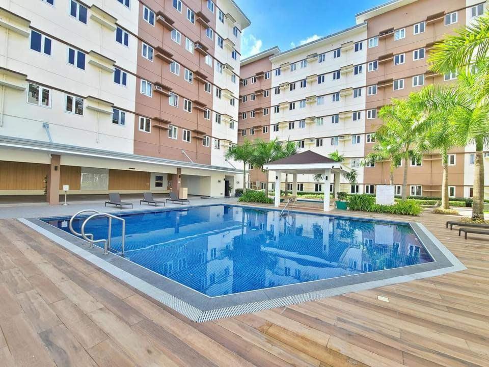Auberge Condotels At Smdc Hope Residences Trece Martires Экстерьер фото